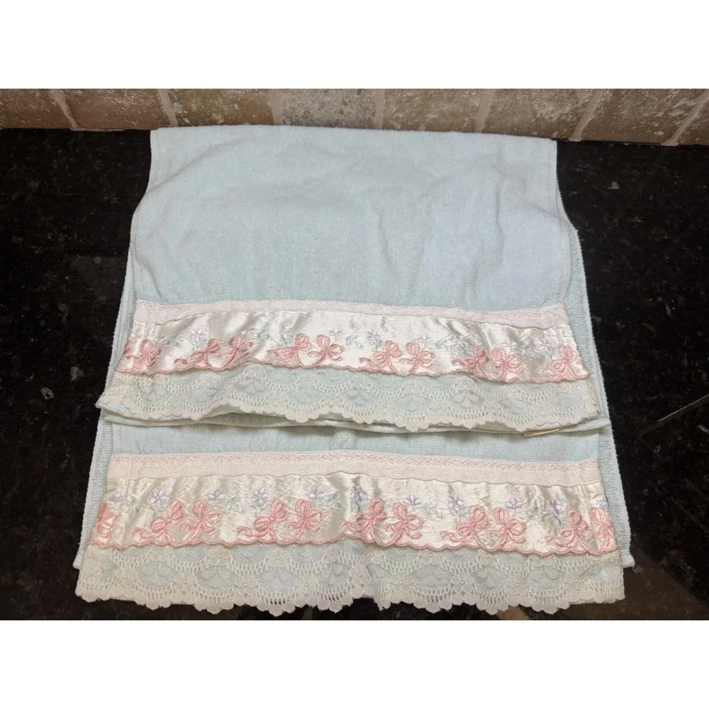 Vintage Jillian‎ Rose Collection Blue Pink Satin Floral USA 2 Hand Towels